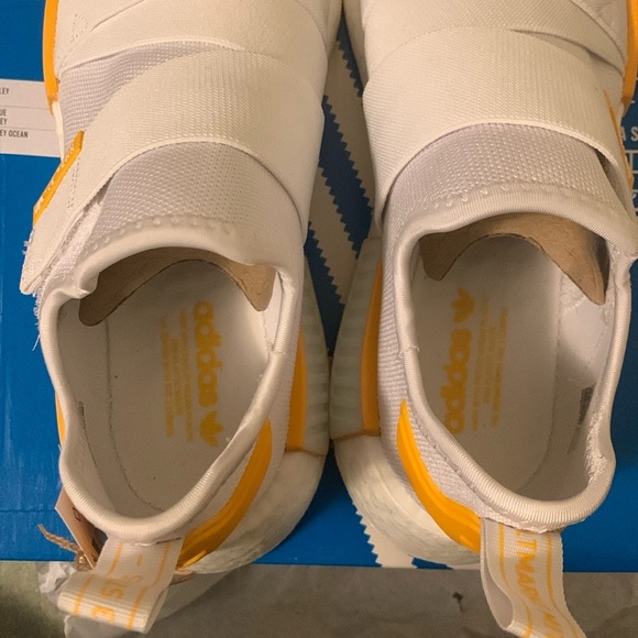 ADIDAS NMD_R1 STRAP SHOES-Women’s Size 7.5-cloud white/collegiate gold BNIB - Picture 5 of 16